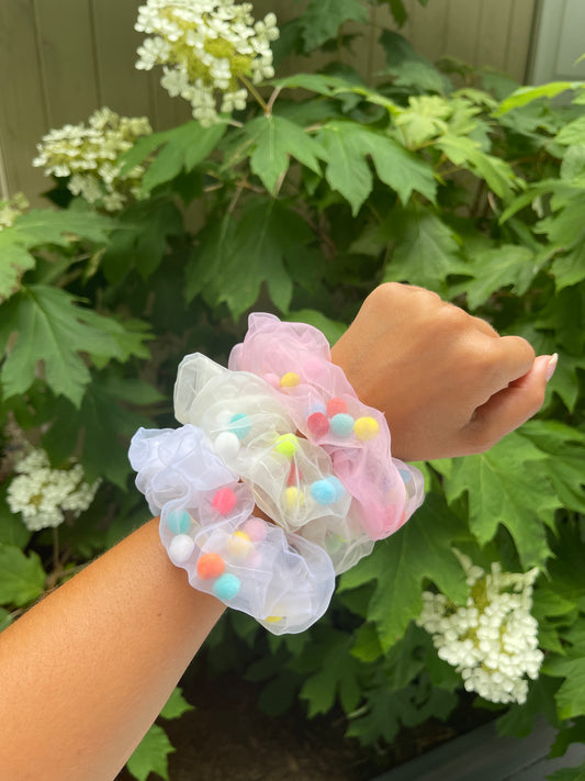 Pom Pom Scrunchie